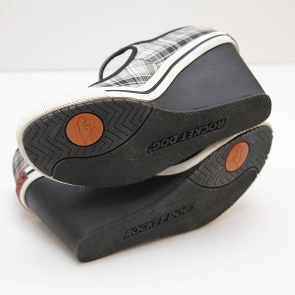 Meet your Posher, Ria - Picture 3 of 4